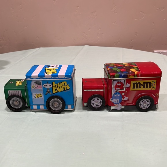 Bon bons and m&m’s tins - Picture 6 of 6